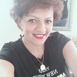 Meet your Posher, Ivette